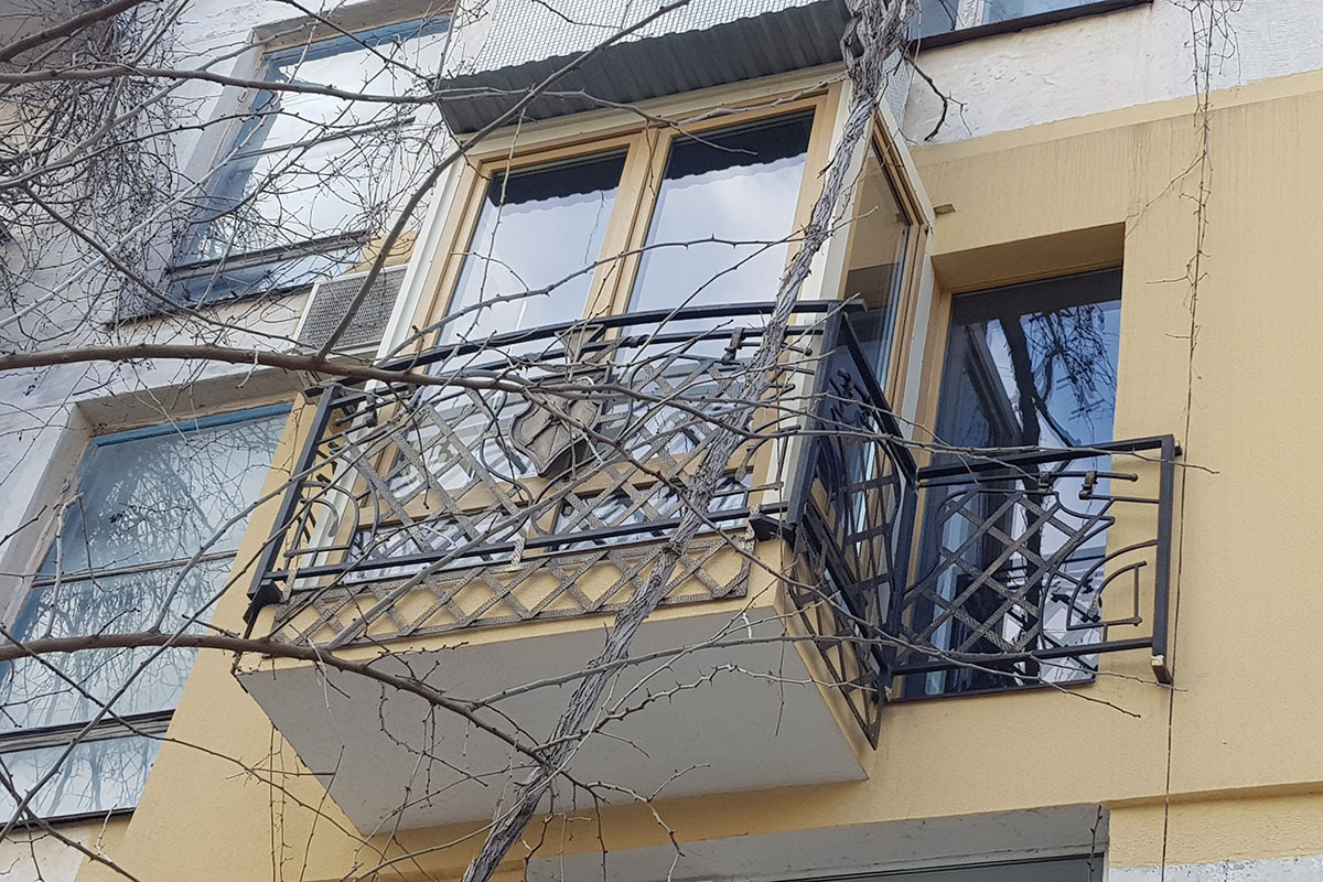 Остекление балкона в Черноморском
